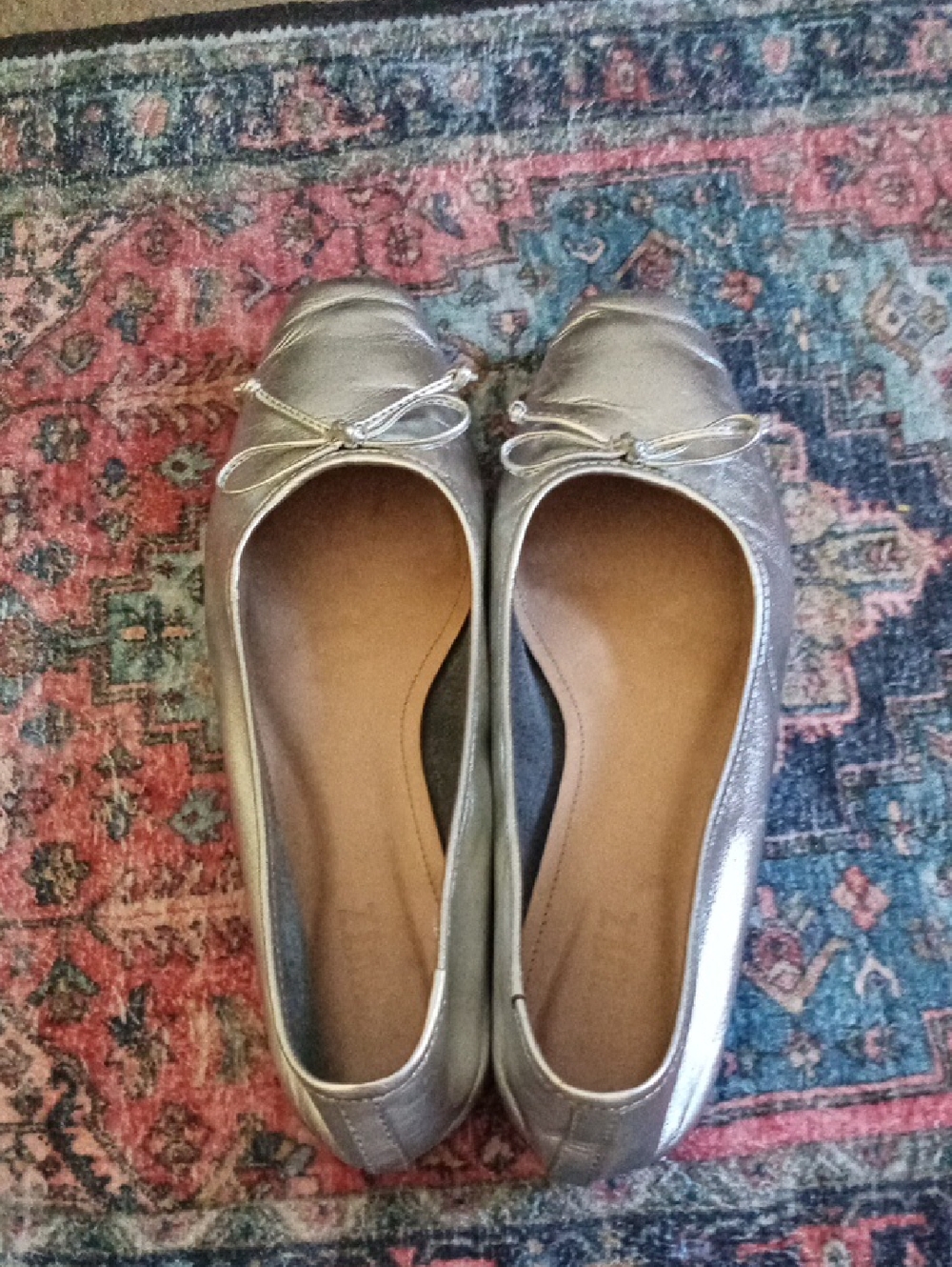 Schutz Silver Ballet Flats/Slippers Size 8.5 (fit like 9)
